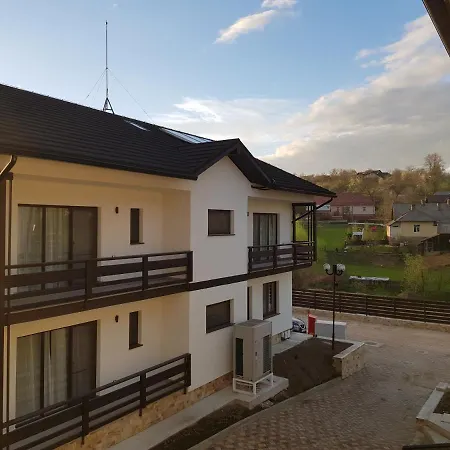 Sat De Vacanta Martisorul Holiday park *